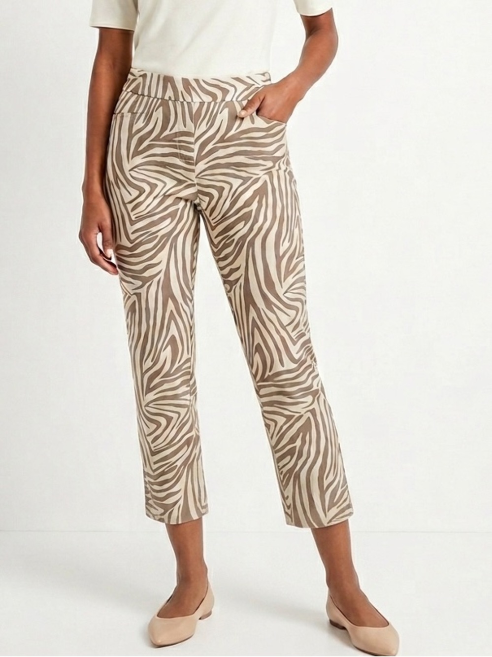 CHICOS Stretchy Pull-On Taupe & Cream Zebra Print Ankle Ponte Pants